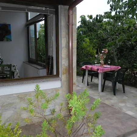 Residenza Romantica 3* טרופאה