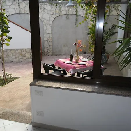 Residenza Romantica تروبيا