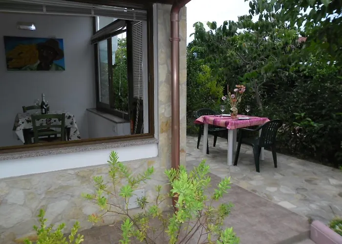 Residenza Romantica 3* טרופאה