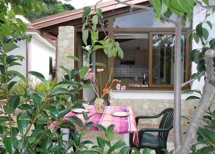 Residenza Romantica מלון דירות טרופאה