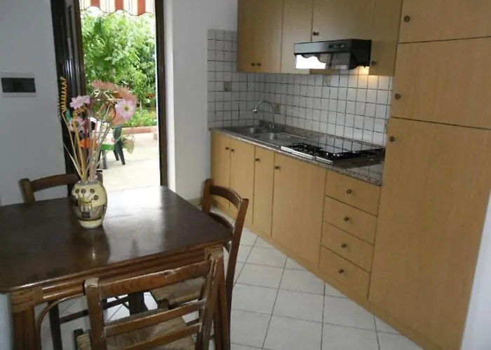 Residenza Romantica 3* טרופאה